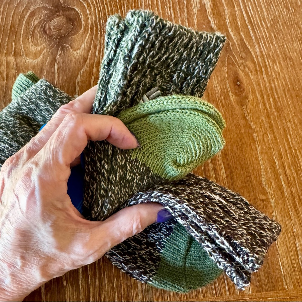 NIP 2-pack army green Columbia wool blend crew socks - Picture 5 of 9